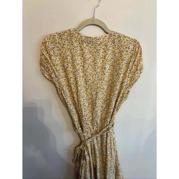 Old Navy Yellow Floral Waist-Defined Wrap Dress Size Large Tie Belt Spring Easte - Picture 7 of 8